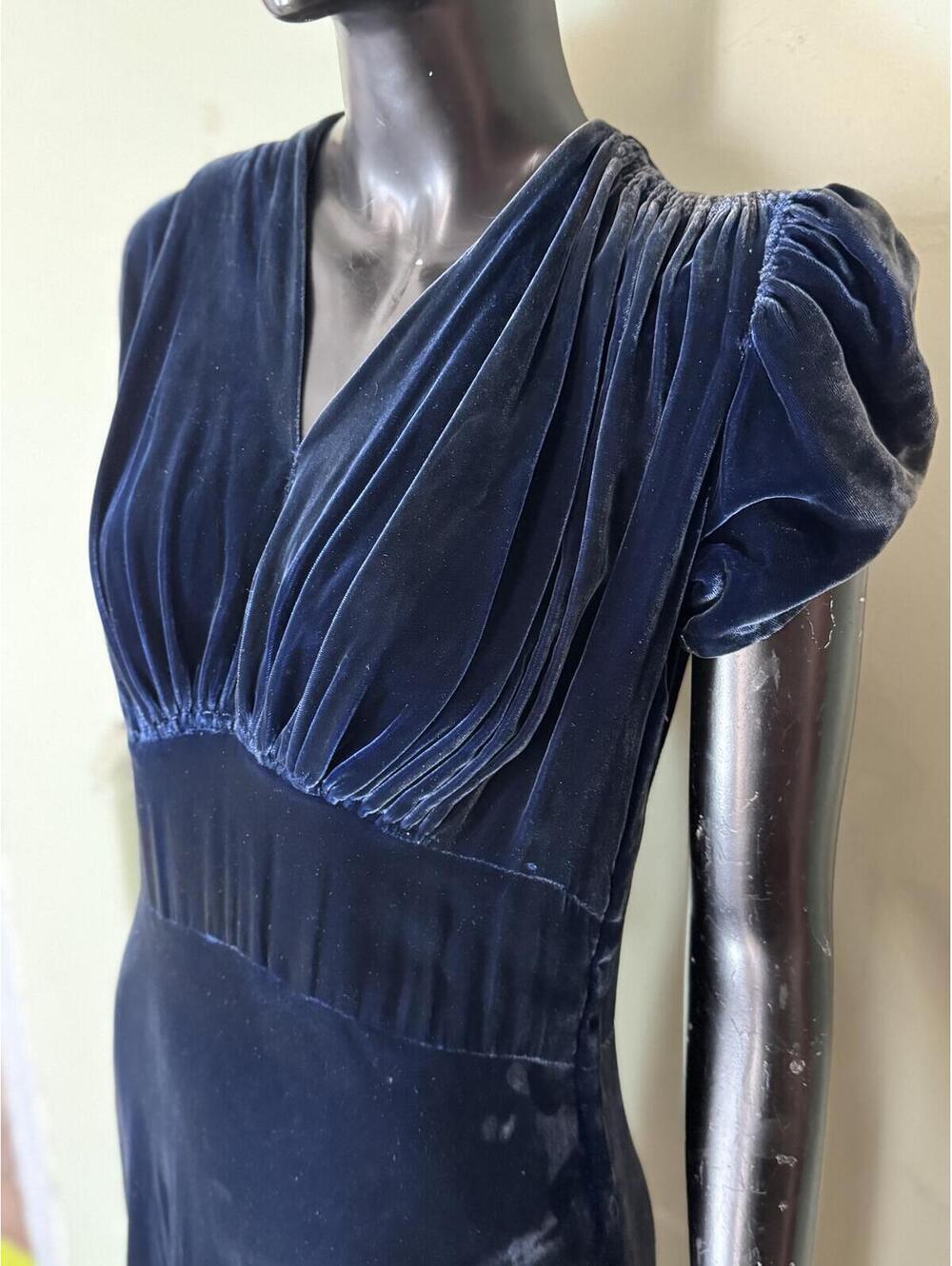 Rare 1940s Navy Silk Velvet Gown Medium